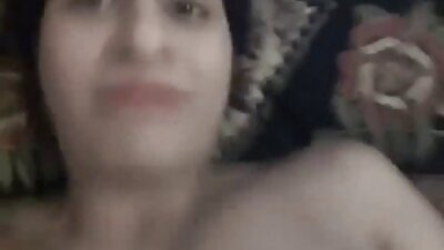 پتلی ایشیائی لڑکی شوقیہ سیکس ویڈیو نئے کیمرے پر گولی مار دی گئی۔